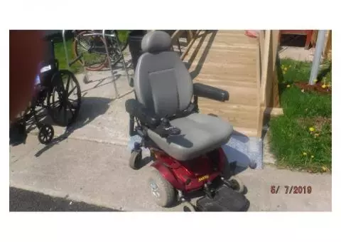JAZZY SELECT MOTORIZED WHEEL CHAIR